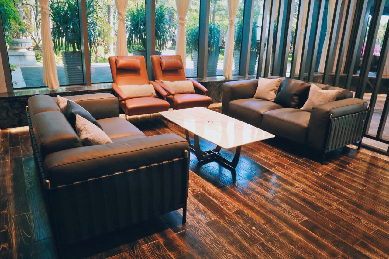 Holiday Inn Haikou West Coast By Ihg Exterior foto