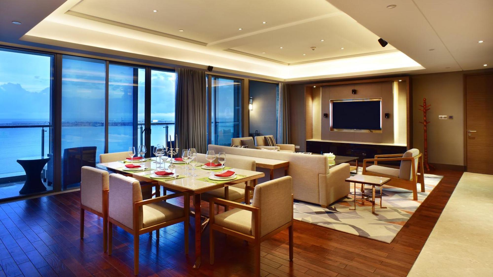Holiday Inn Haikou West Coast By Ihg Exterior foto