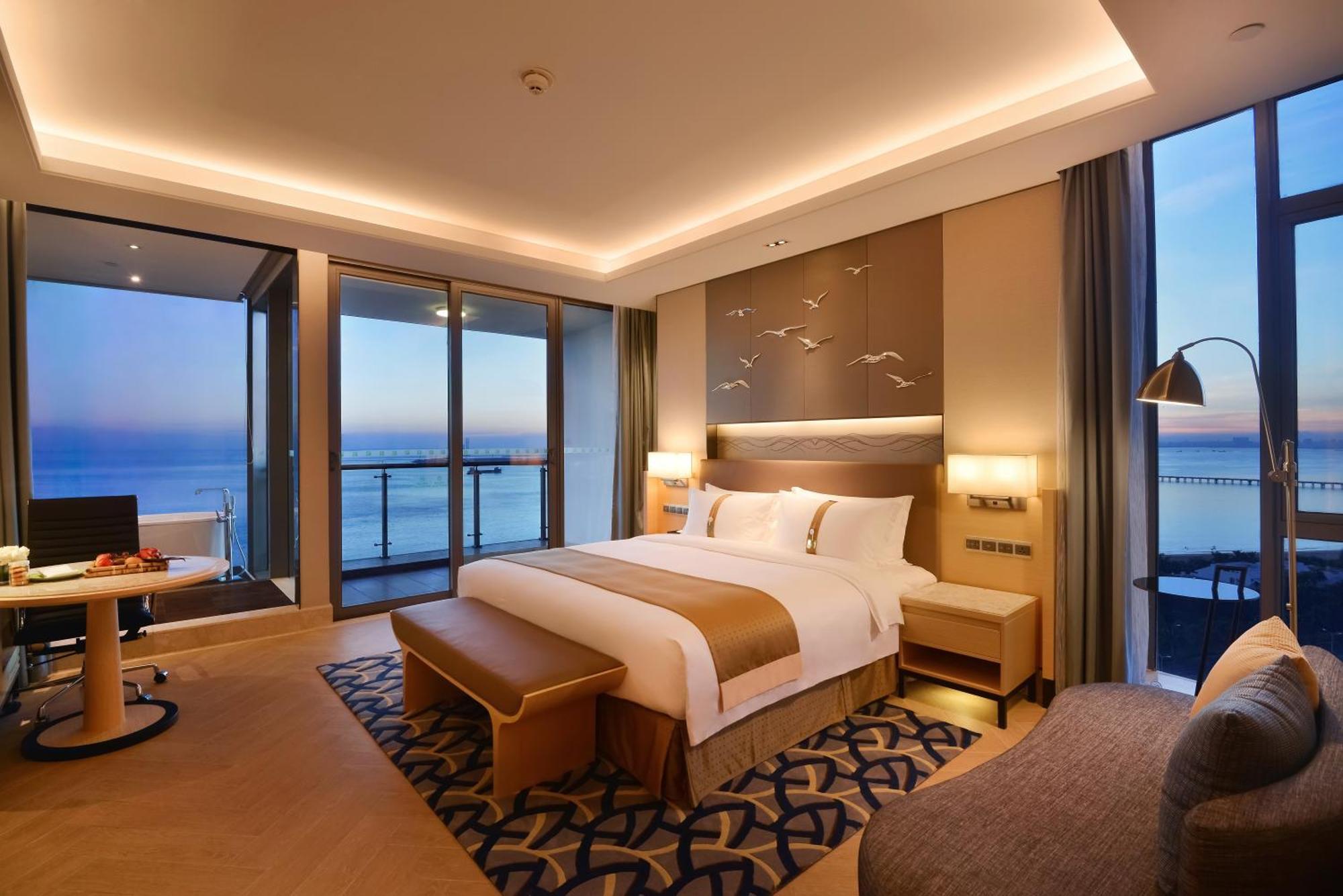 Holiday Inn Haikou West Coast By Ihg Exterior foto
