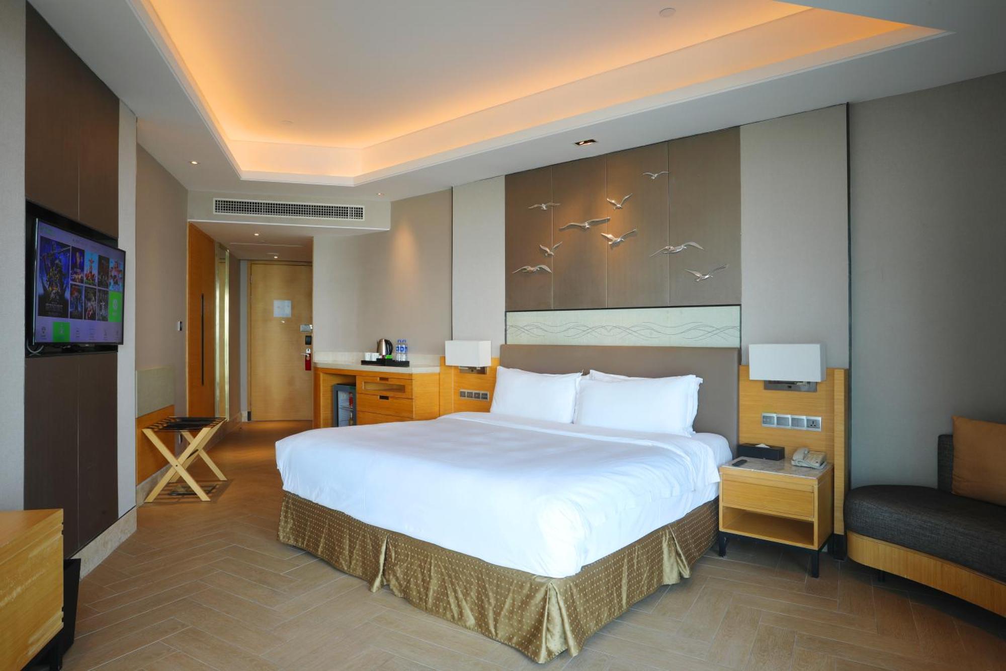 Holiday Inn Haikou West Coast By Ihg Exterior foto